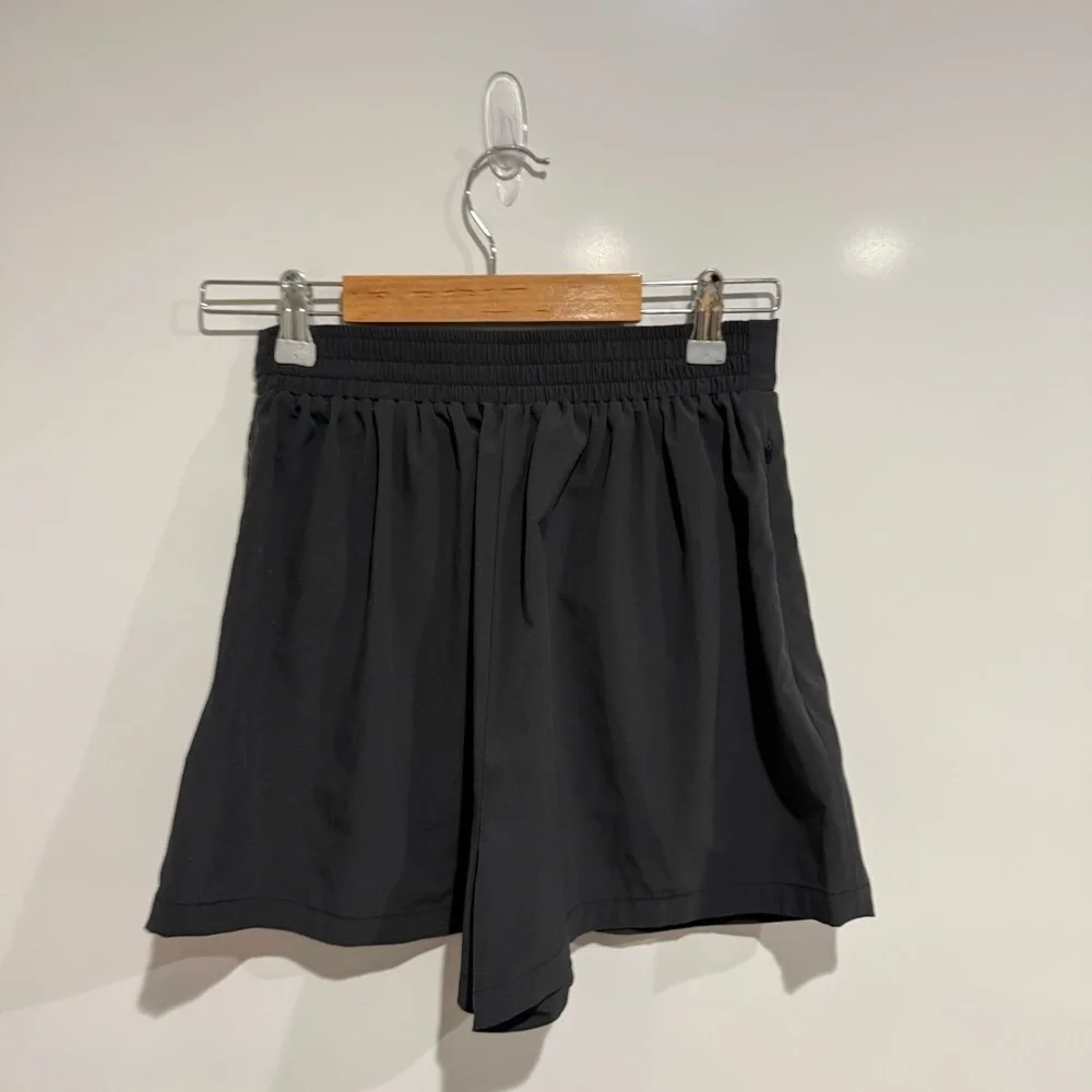 Wayre The Flow Travel Short in Black
